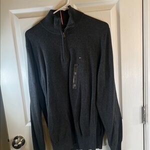 Men's Gray Tommy Hilfiger Sweater size medium